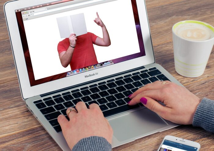 Online 4702486 1280